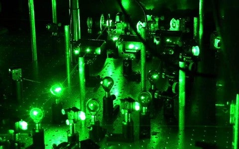 Green lasers in a spectroscopy lab
