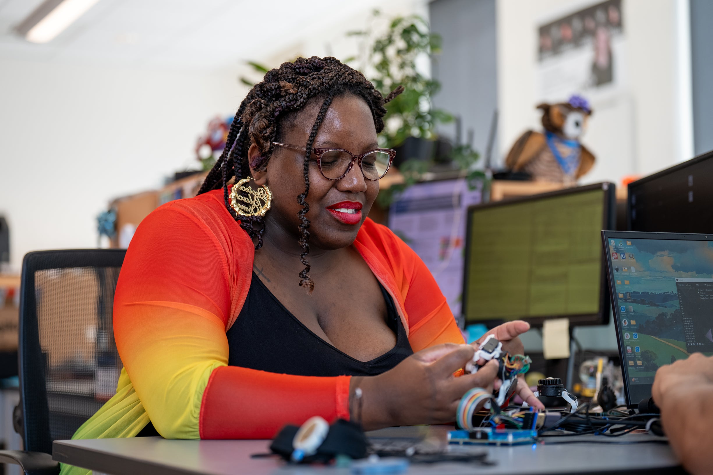 Daziyah Sullivan in the Mechatronics and Haptic Interfaces Lab at Rice University