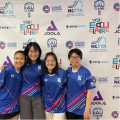 Daniela Yano and her teammates.