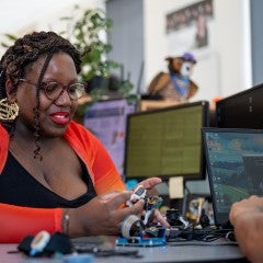 Daziyah Sullivan in the Mechatronics and Haptic Interfaces Lab at Rice University