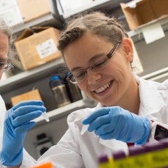 Grant aims students toward next-gen bioelectronics